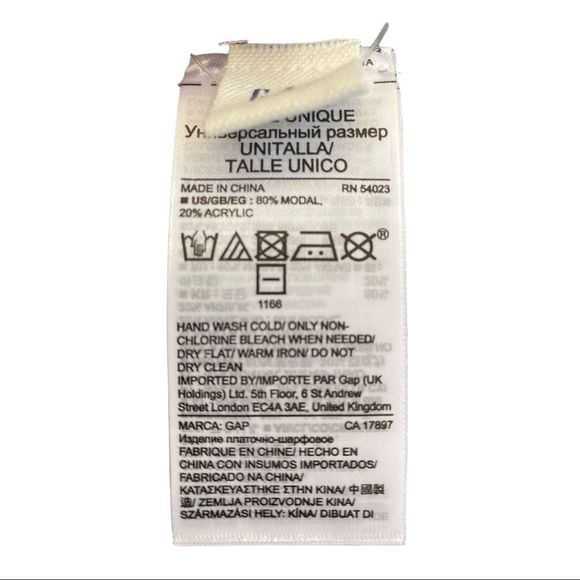 Gap navy plaid blanket scarf NWT modal/acrylic - Picture 3 of 3